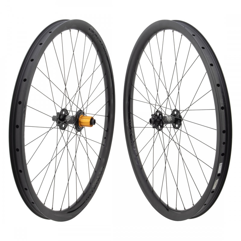 WHL RR 29 622x24 OR8 BOLT CARBON 26mm TBLS DISC BK 32 OR8 MT1110 ELITE 8-11sCAS 6B 12mm SEAL BK 142mm SAPIM RACE 2.0/1.8 BK