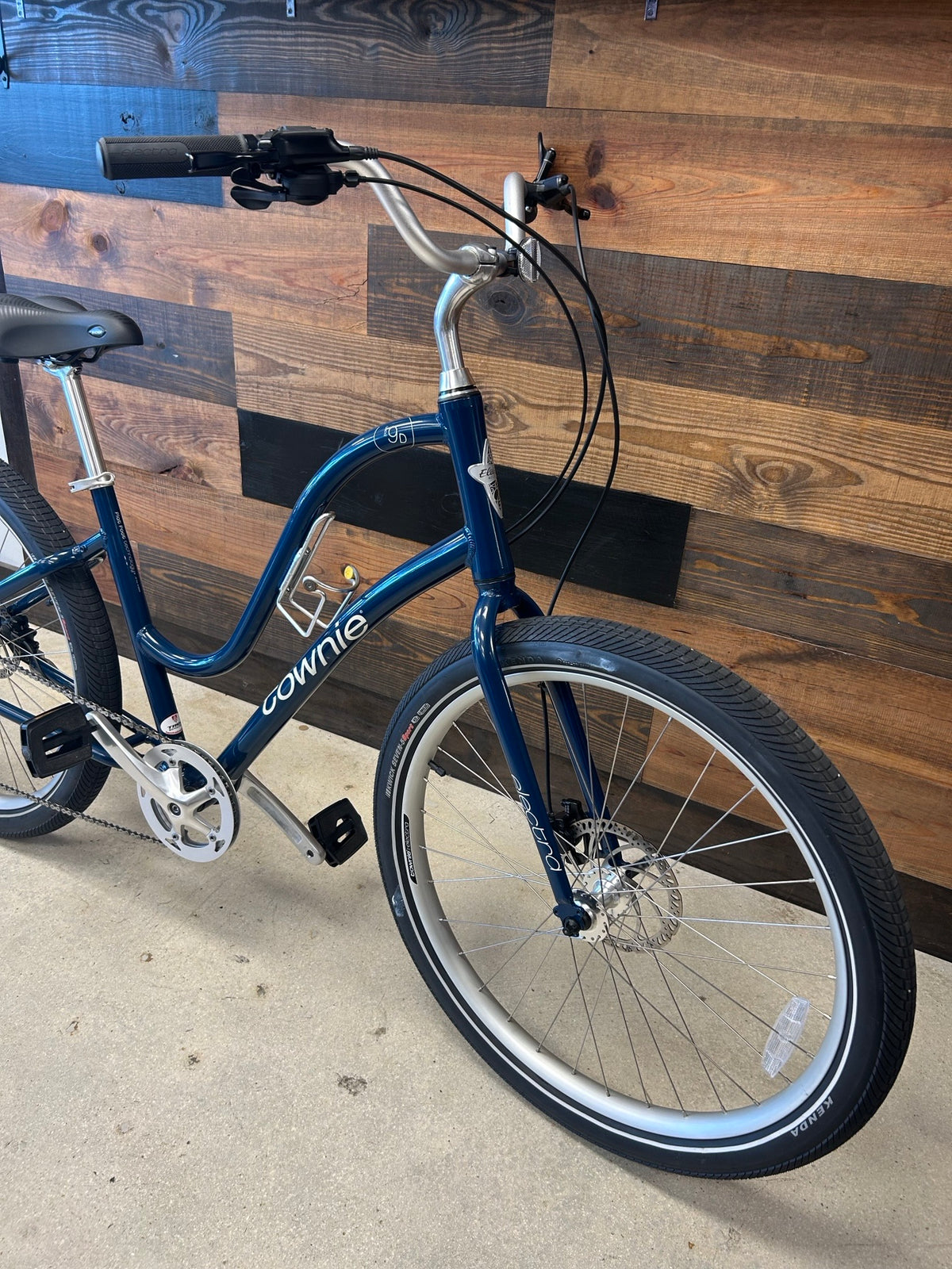 9d Eq Electra Townie Path Review Electra Vale Go! 9D EQ Electric