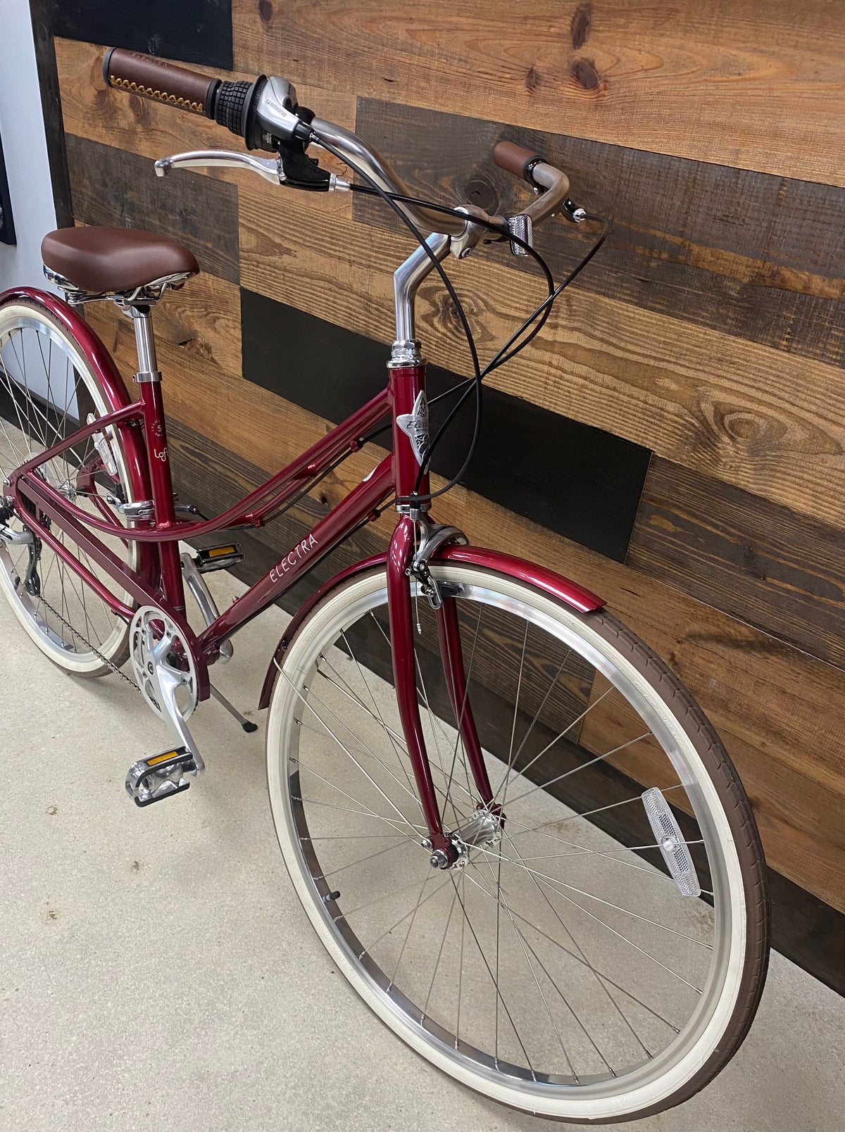 ELECTRA LOFT 7D (STEP-THRU) Bike Boutique by